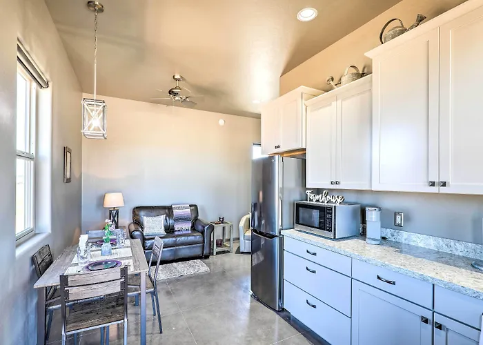 Modern Home: Walk To Wineries + Pets Welcome Holiday home Elgin