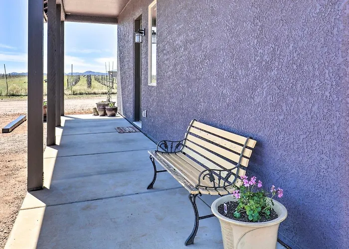 Holiday home Modern Home: Walk To Wineries + Pets Welcome