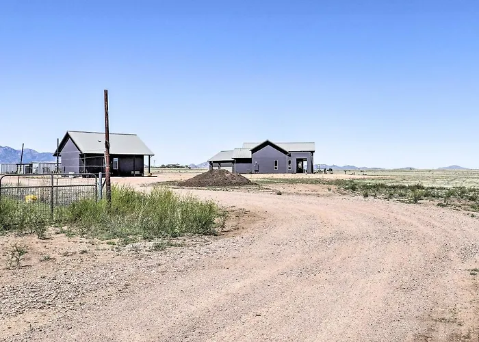 Modern Home: Walk To Wineries + Pets Welcome
